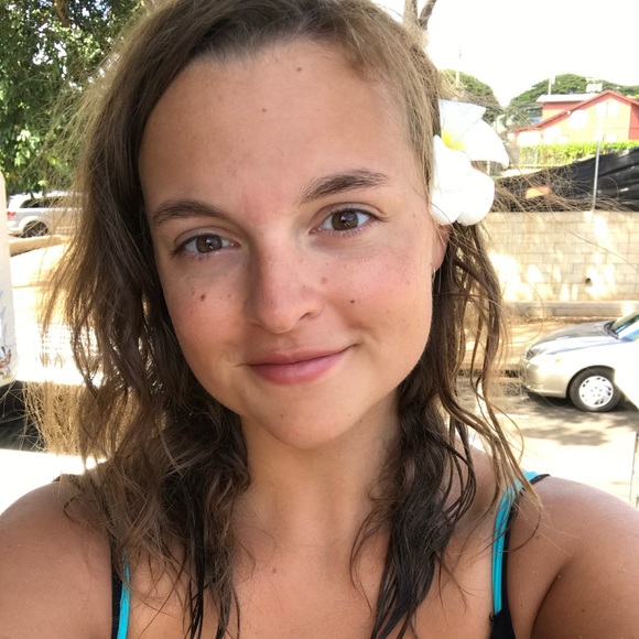 Meet your Posher, Julia - Picture 1 of 1